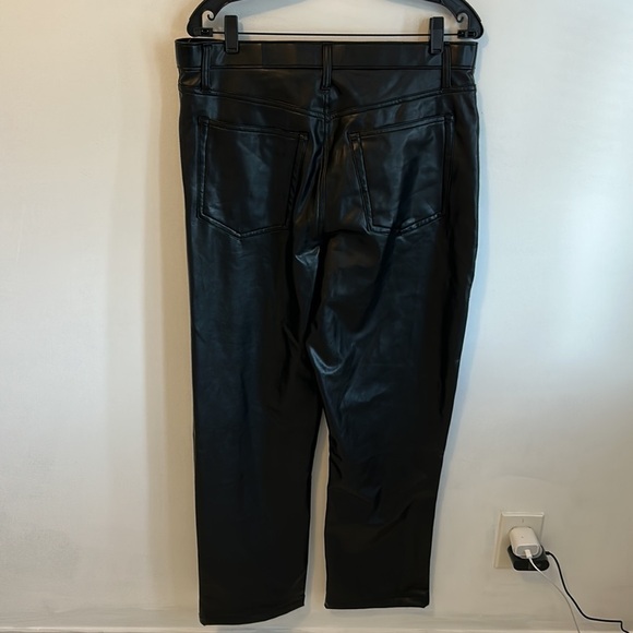Abercrombie & Fitch Curve Love 90’s Straight Faux Leather Pants - Picture 5 of 11